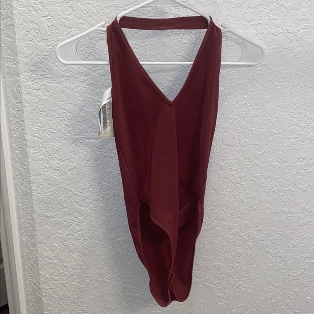 Mauve halter v neck bodysuit *NWT*